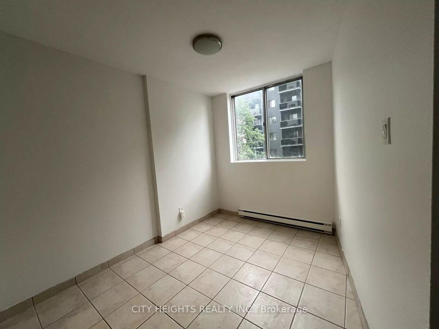 Photo 22 of 294 Chandler Drive, Kitchener, Laurentian Hills — HOMEH