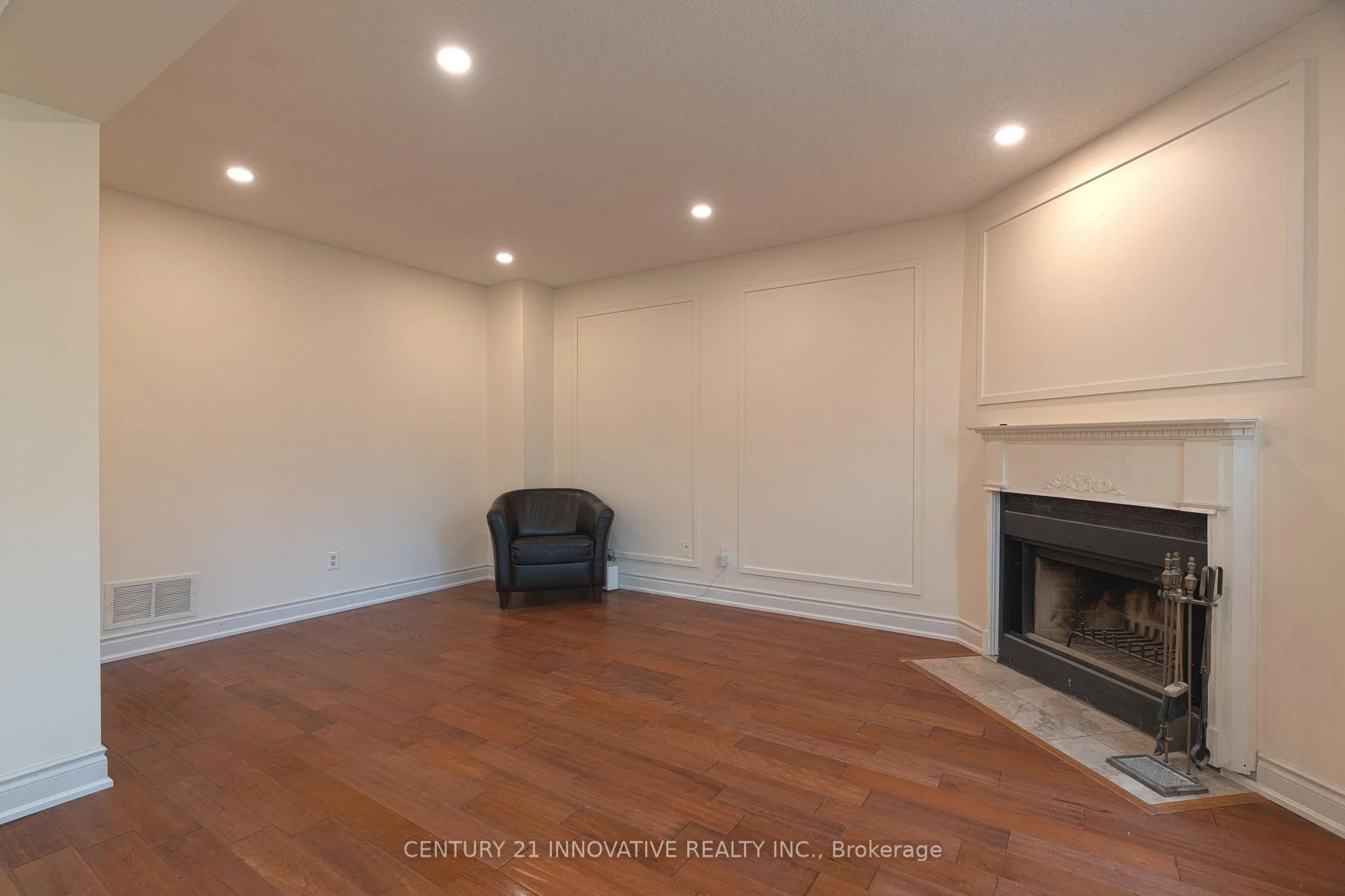 Photo 38 of 35 Magill Drive, Ajax, Central — HOMEH