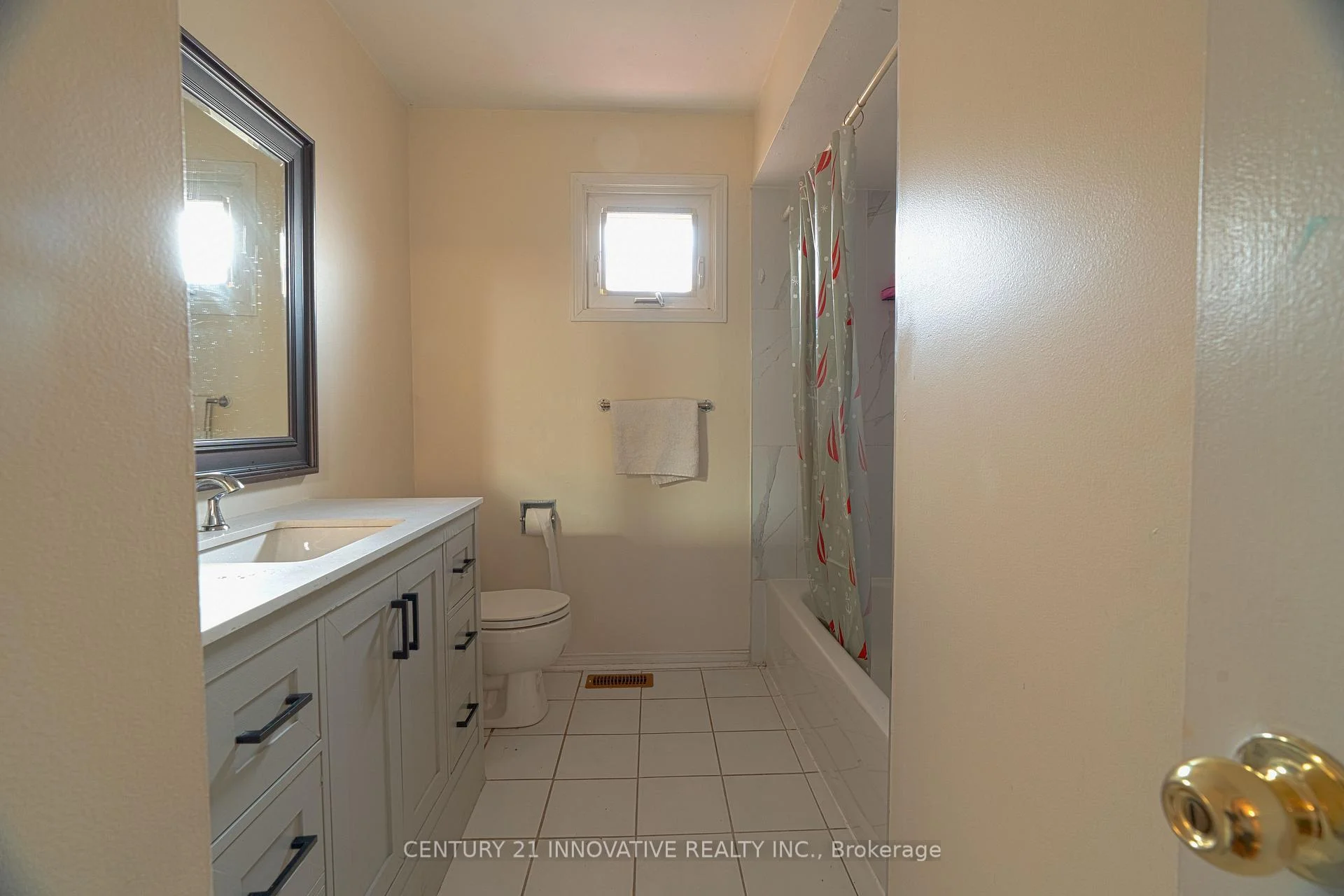 Photo 83 of 35 Magill Drive, Ajax, Central — HOMEH