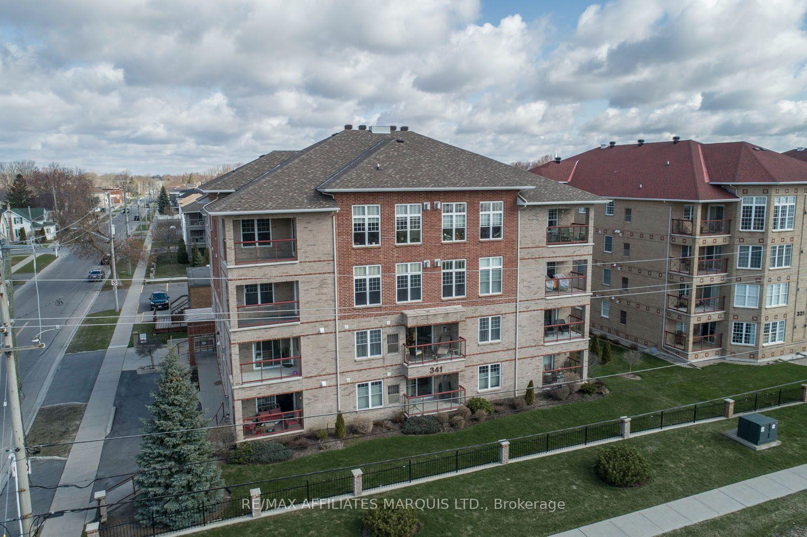 Front of Unit 402, 341 Water Street W