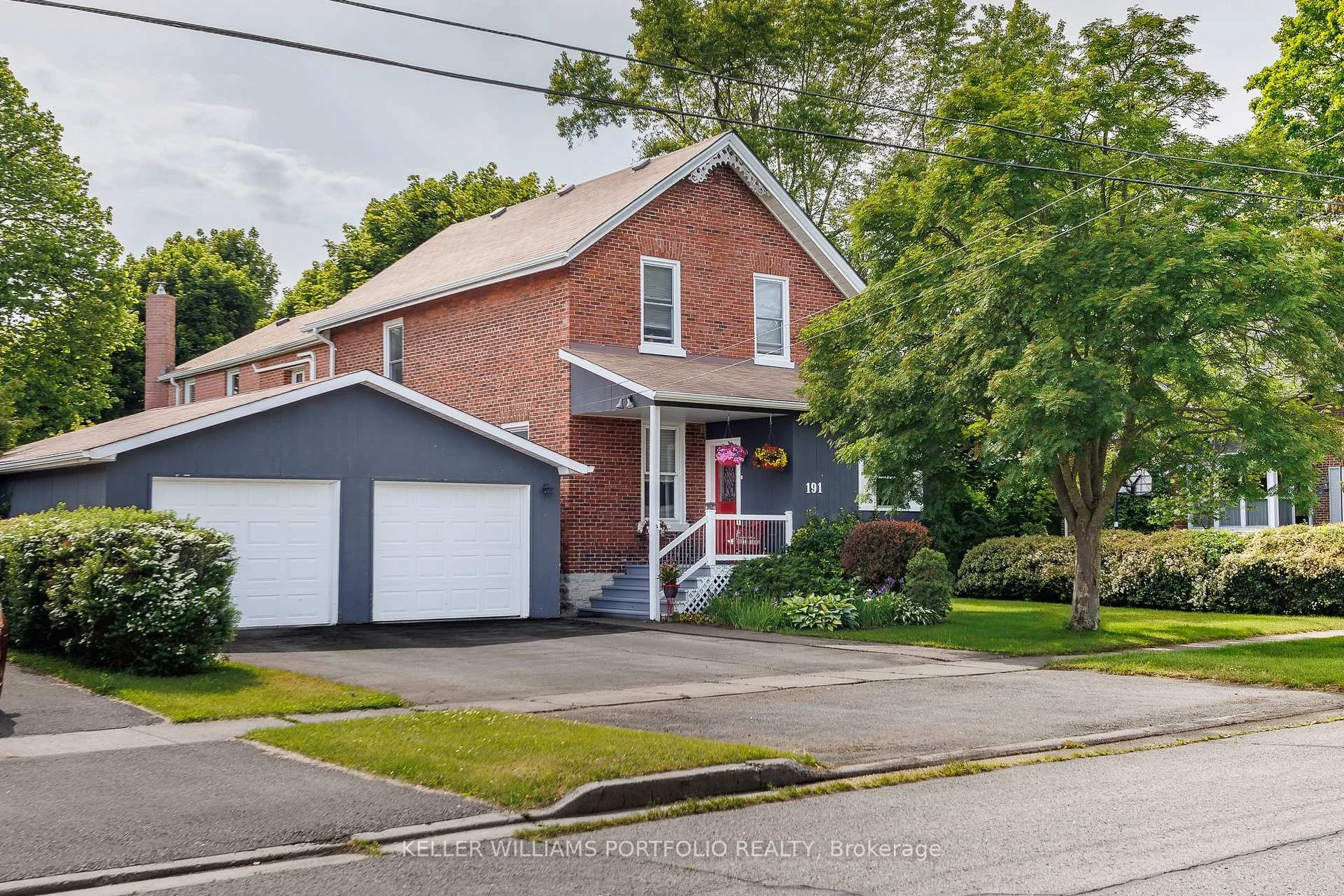 Photo 3 of 191 Stuart Street, Cobourg — HOMEH