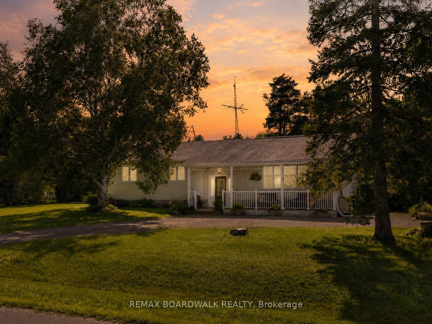 Photo 2 of 201 Linda Loop, Ottawa, Kinburn — HOMEH