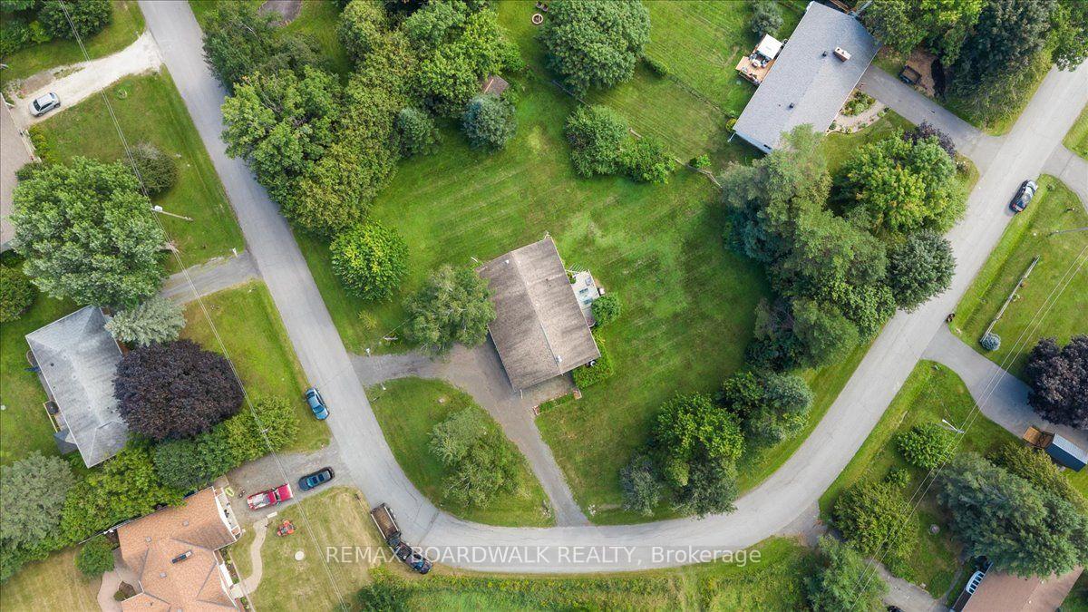 Photo 4 of 201 Linda Loop, Ottawa, Kinburn — HOMEH