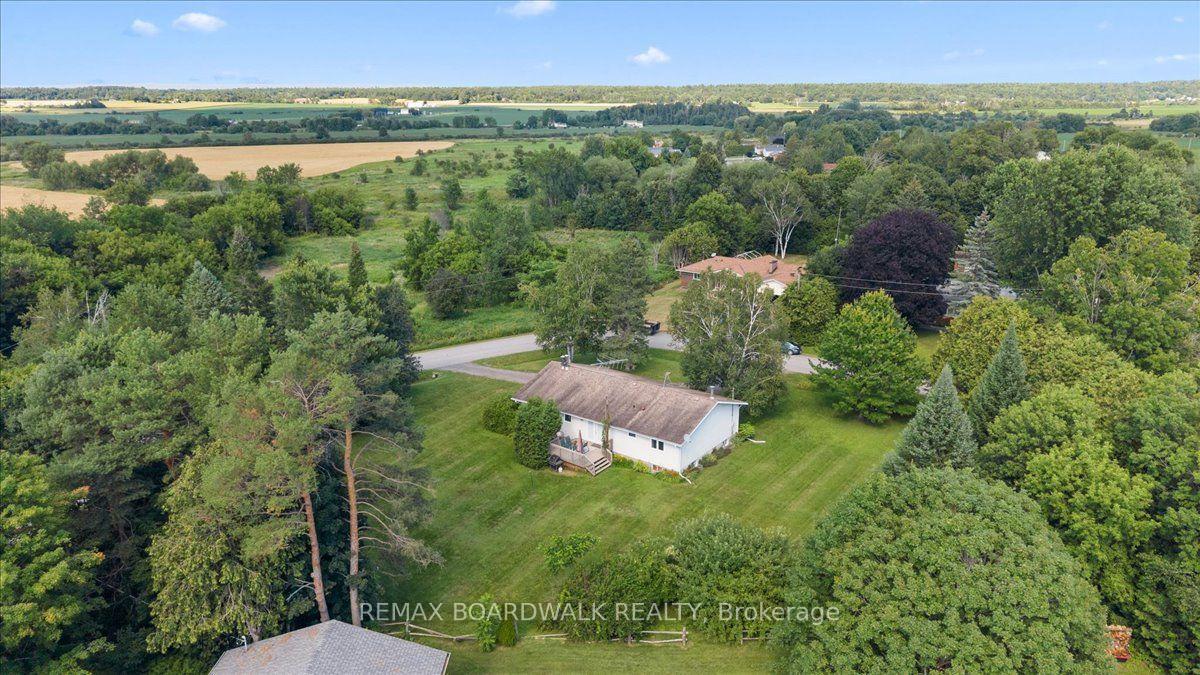 Photo 5 of 201 Linda Loop, Ottawa, Kinburn — HOMEH