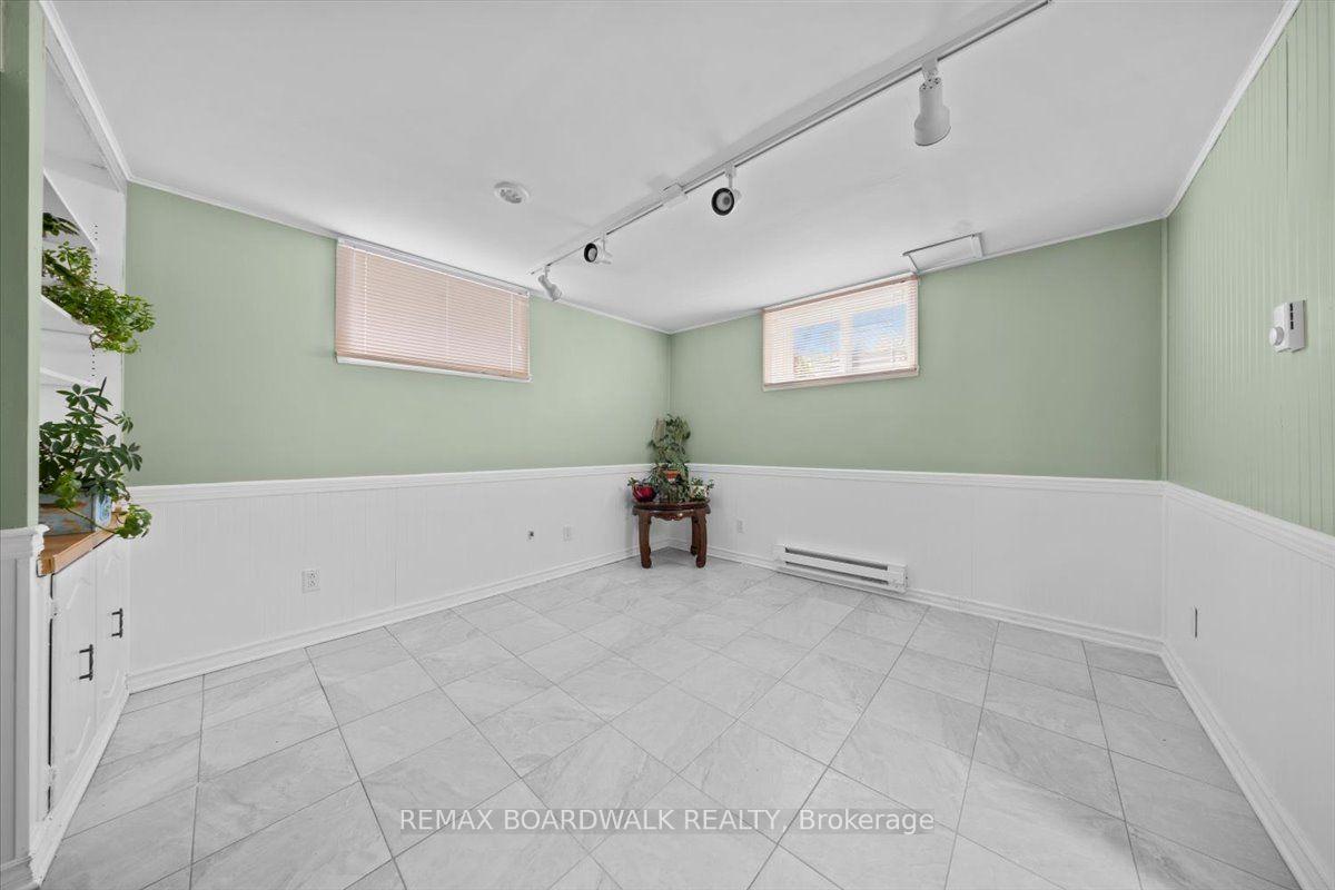 Photo 44 of 201 Linda Loop, Ottawa, Kinburn — HOMEH