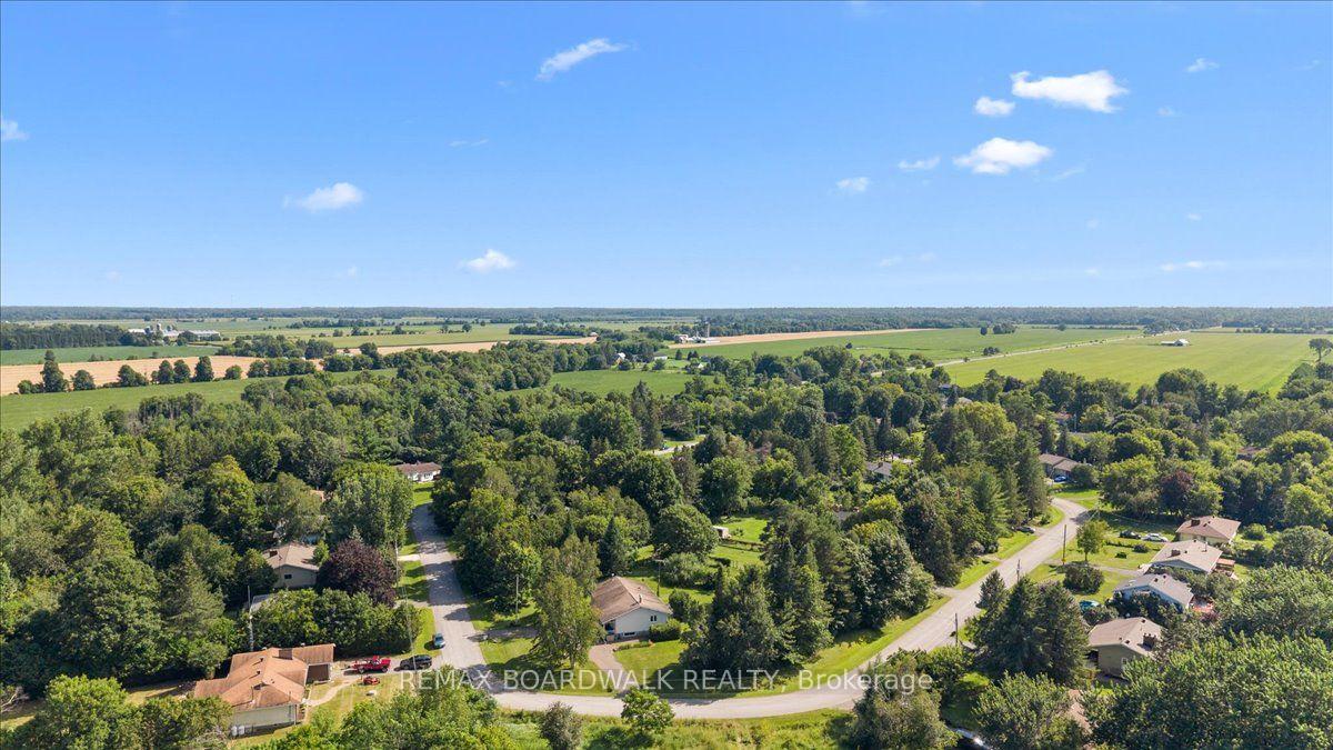 Photo 54 of 201 Linda Loop, Ottawa, Kinburn — HOMEH