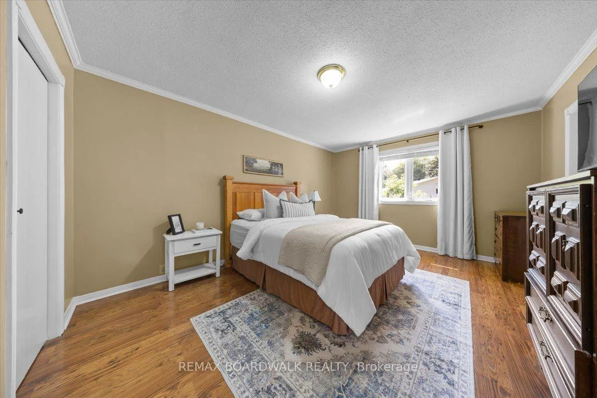 Photo 37 of 201 Linda Loop, Ottawa, Kinburn — HOMEH