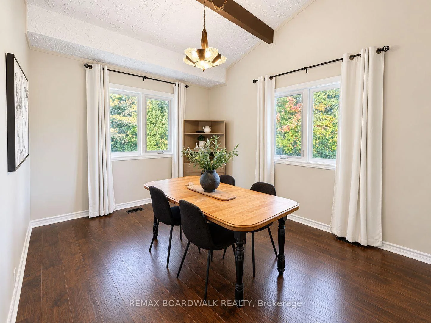 Photo 20 of 201 Linda Loop, Ottawa, Kinburn — HOMEH