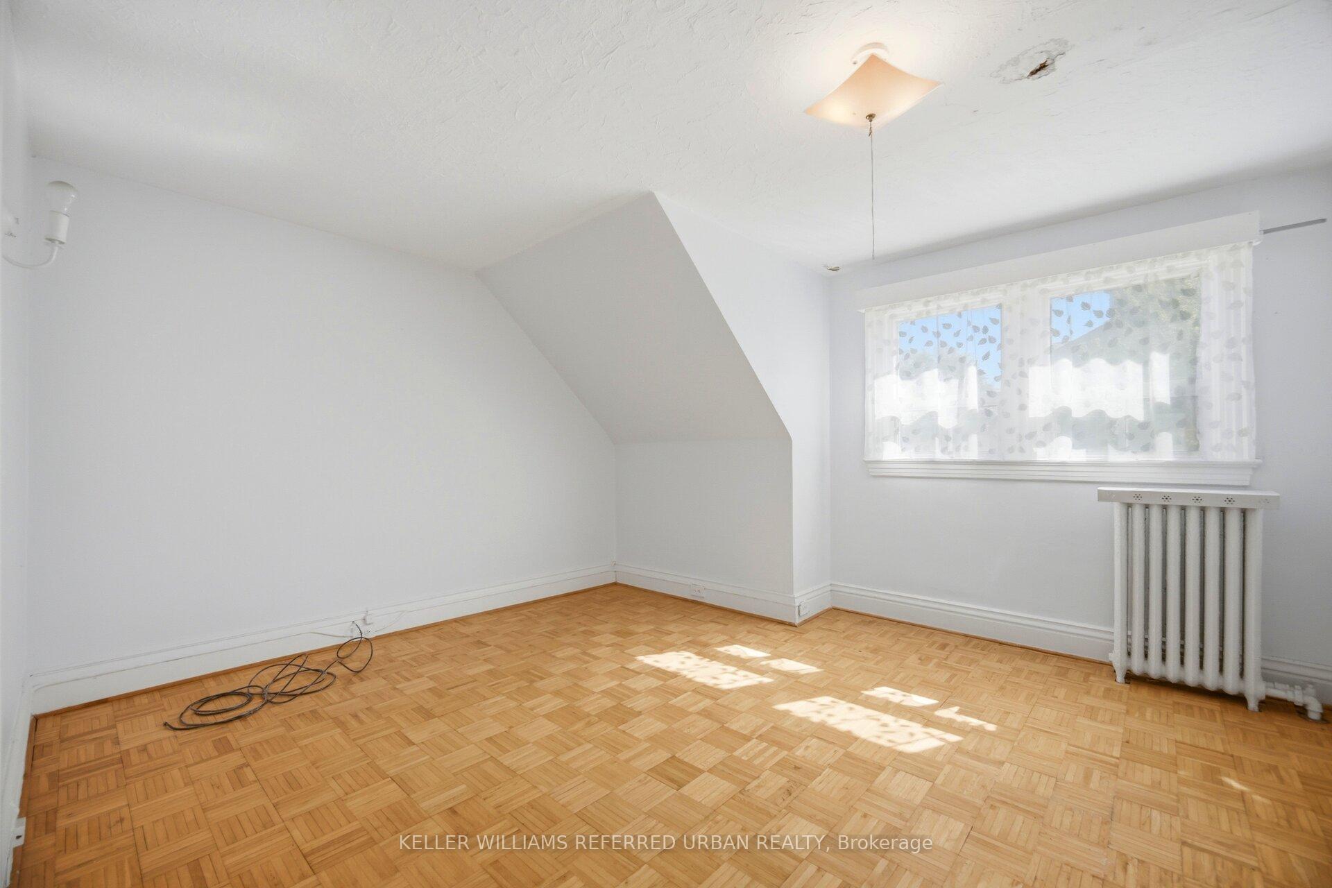 Photo 32 of 126 Close Avenue, Toronto, South Parkdale — HOMEH