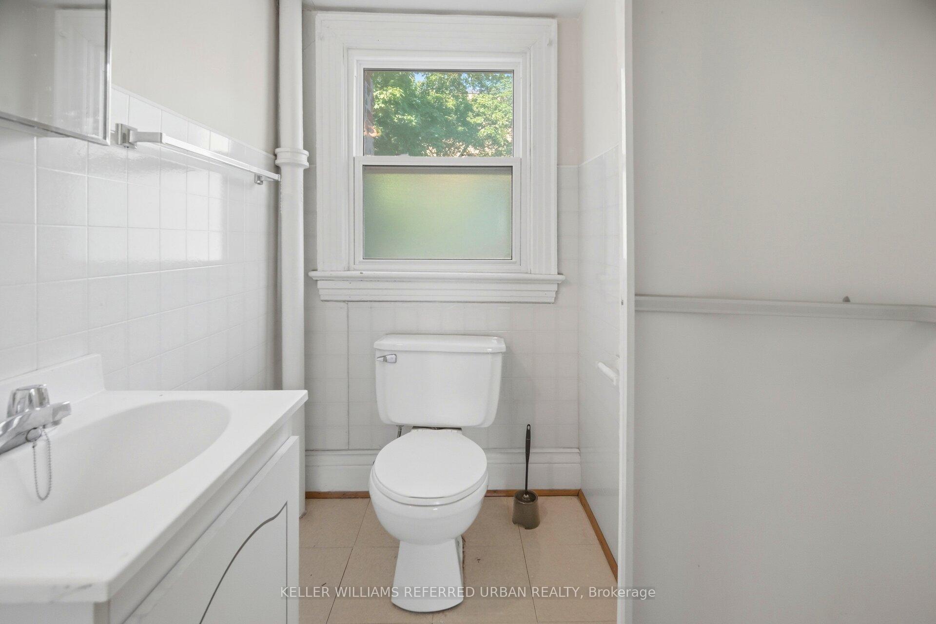 Photo 36 of 126 Close Avenue, Toronto, South Parkdale — HOMEH