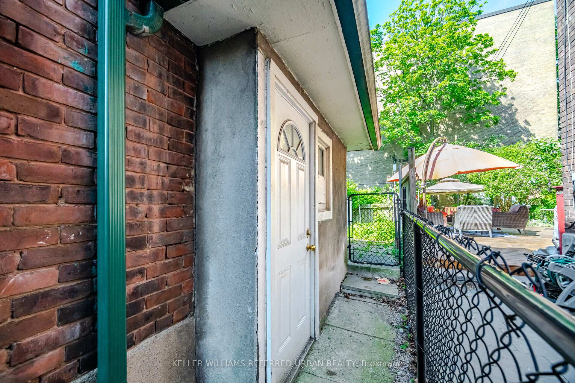 Photo 41 of 126 Close Avenue, Toronto, South Parkdale — HOMEH