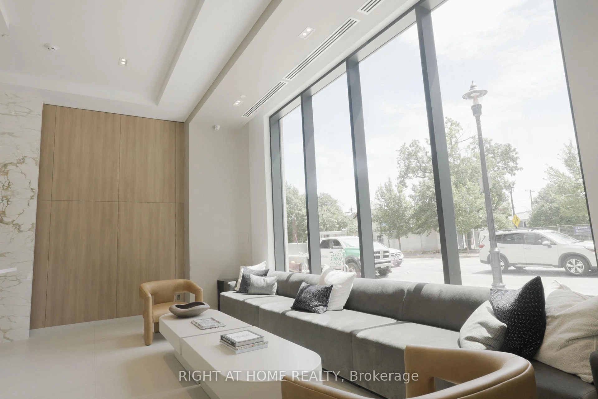 Photo 9 of Unit 308, 2075 Lakeshore Road, Burlington, Brant — HOMEH