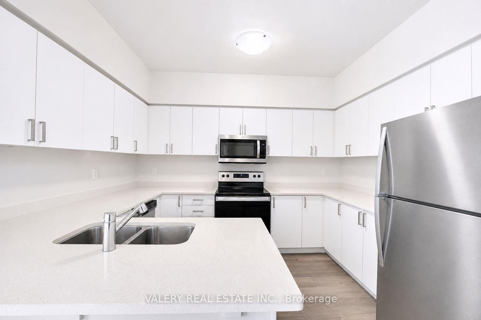 Photo 4 of Unit 15, 20 Woodstream Drive, Etobicoke, West Humber-Clairville — HOMEH