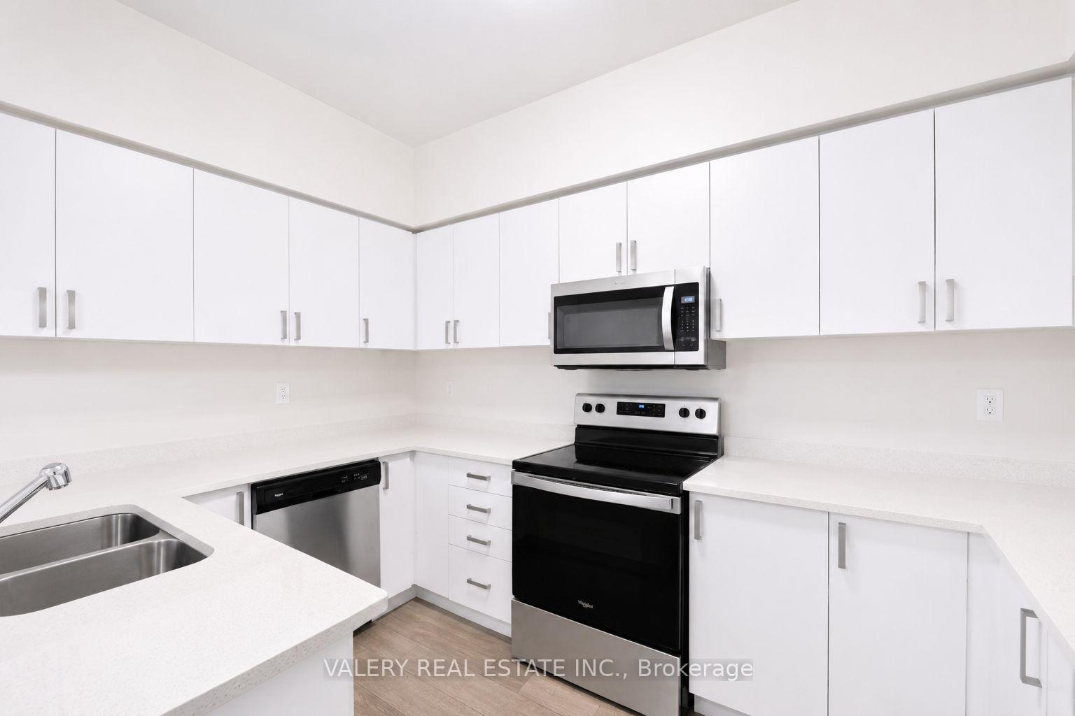 Photo 5 of Unit 15, 20 Woodstream Drive, Etobicoke, West Humber-Clairville — HOMEH