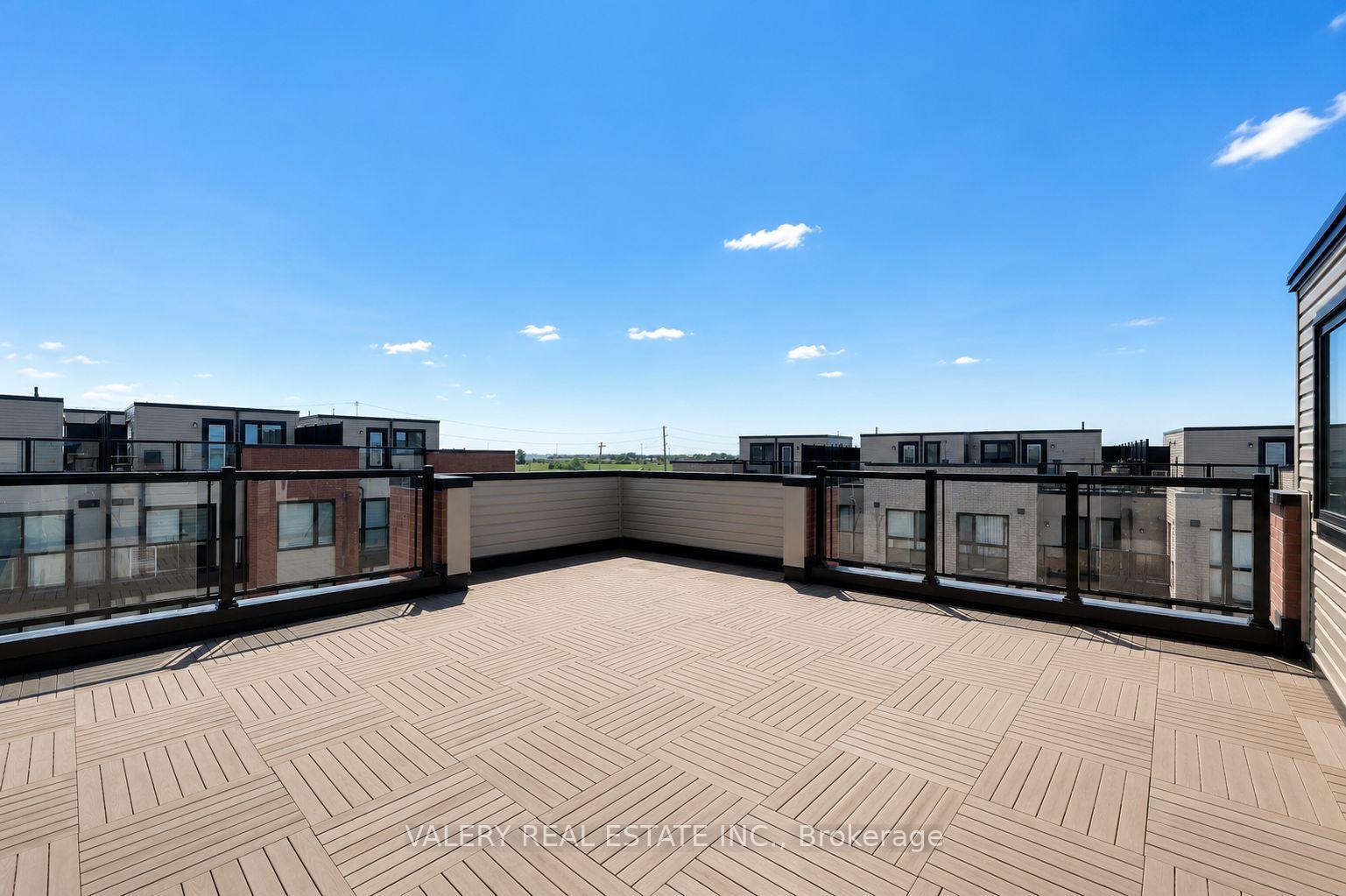 Photo 14 of Unit 15, 20 Woodstream Drive, Etobicoke, West Humber-Clairville — HOMEH