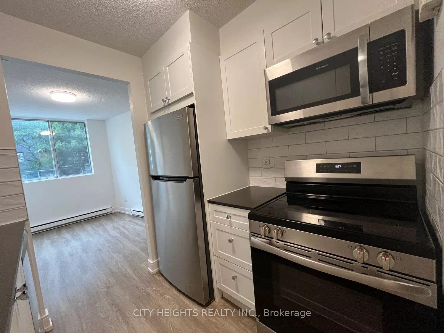 Photo 11 of Unit 106, 294 Chandler Drive, Kitchener, Laurentian Hills — HOMEH