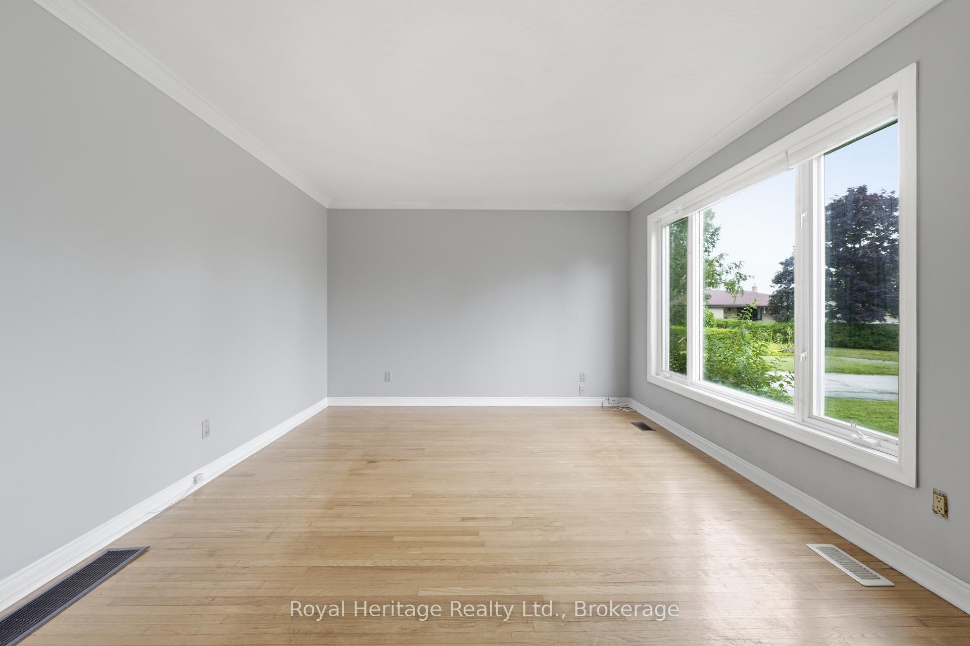 Photo 10 of 56 Fifth Avenue, Quinte West, Murray Ward — HOMEH