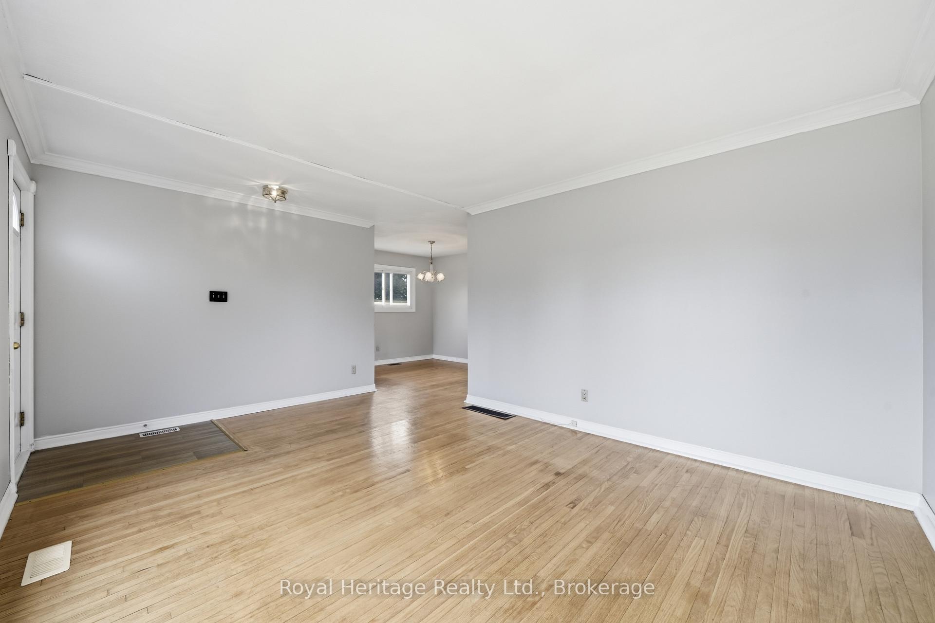Photo 11 of 56 Fifth Avenue, Quinte West, Murray Ward — HOMEH