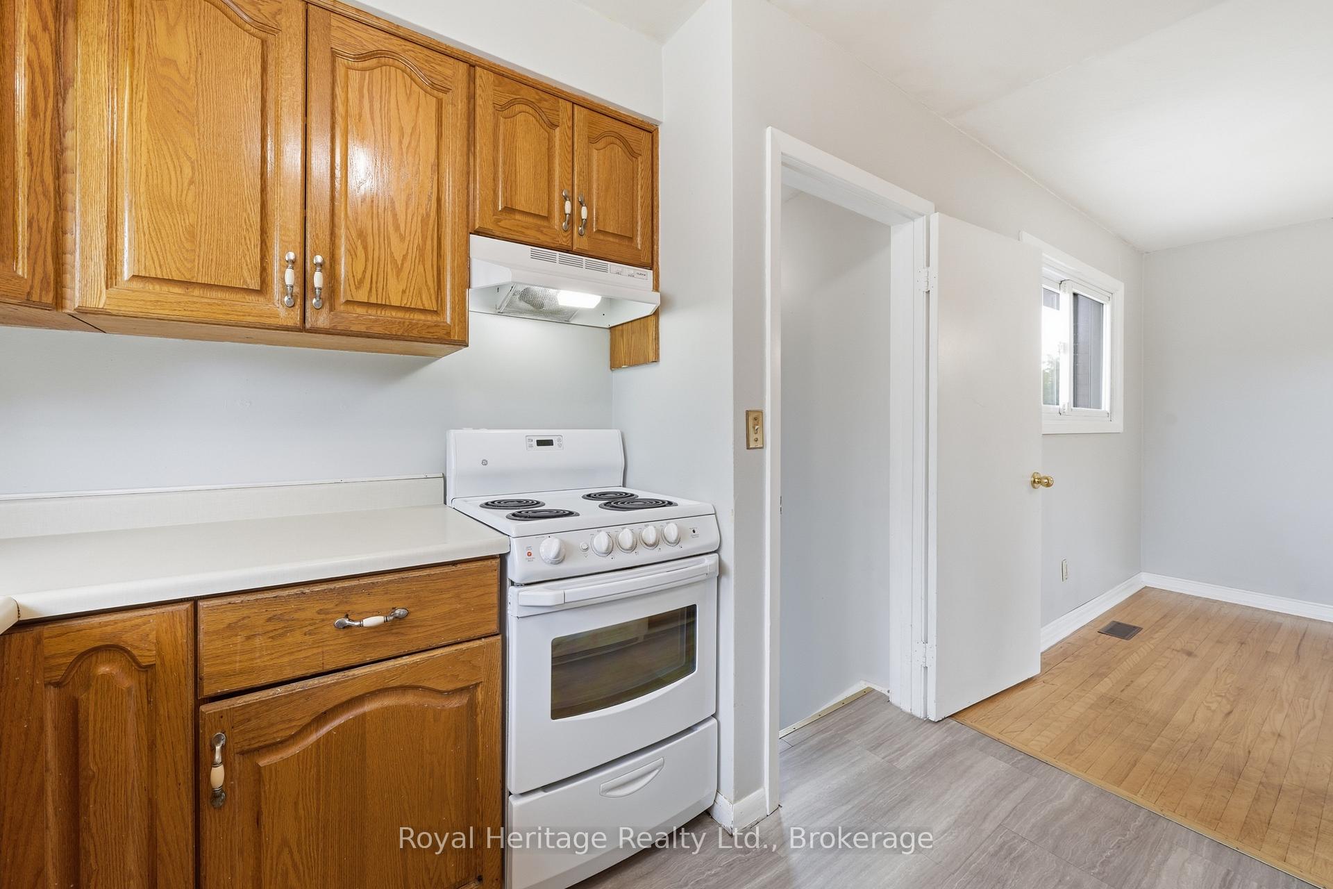 Photo 16 of 56 Fifth Avenue, Quinte West, Murray Ward — HOMEH
