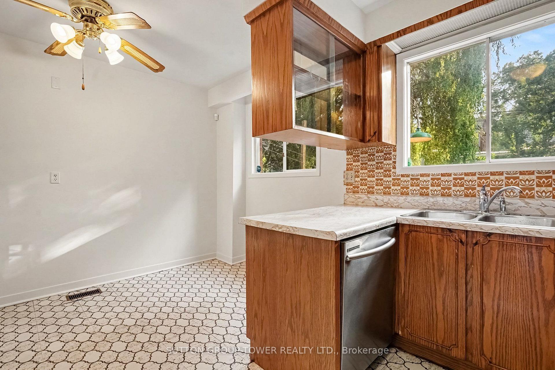 Photo 10 of 164 Robina Avenue W, Toronto, Oakwood Village — HOMEH