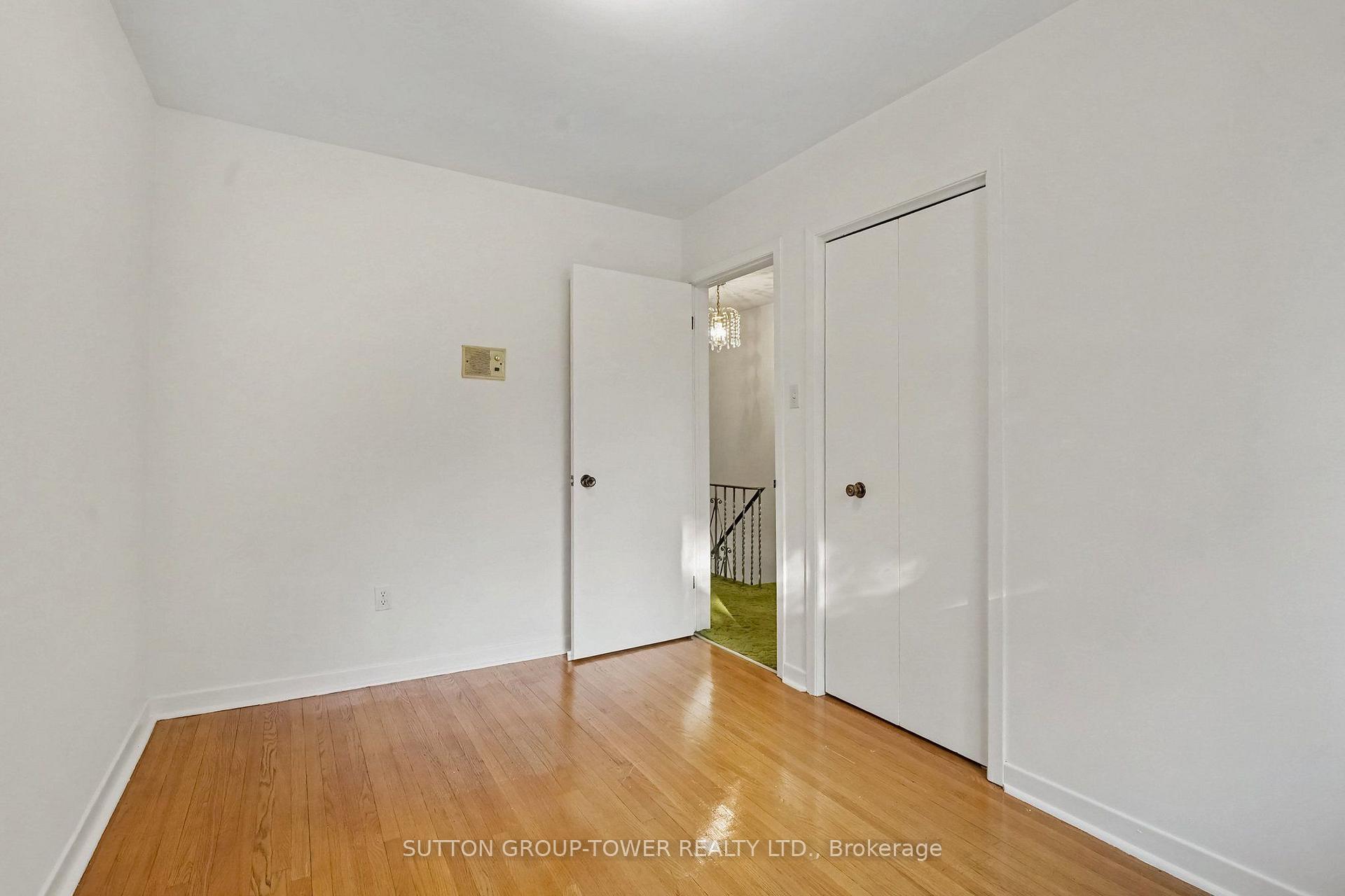 Photo 16 of 164 Robina Avenue W, Toronto, Oakwood Village — HOMEH