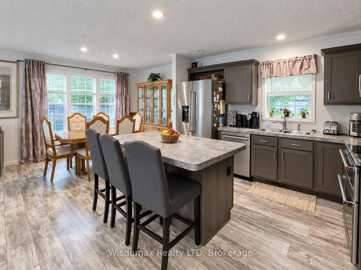Photo 20 of 908 Netherby Road, Welland, Cooks Mills — HOMEH