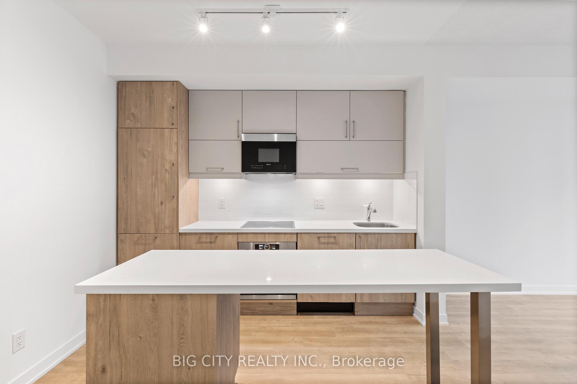 Photo 7 of Unit 623, 8119 Birchmount Road, Markham, Unionville — HOMEH