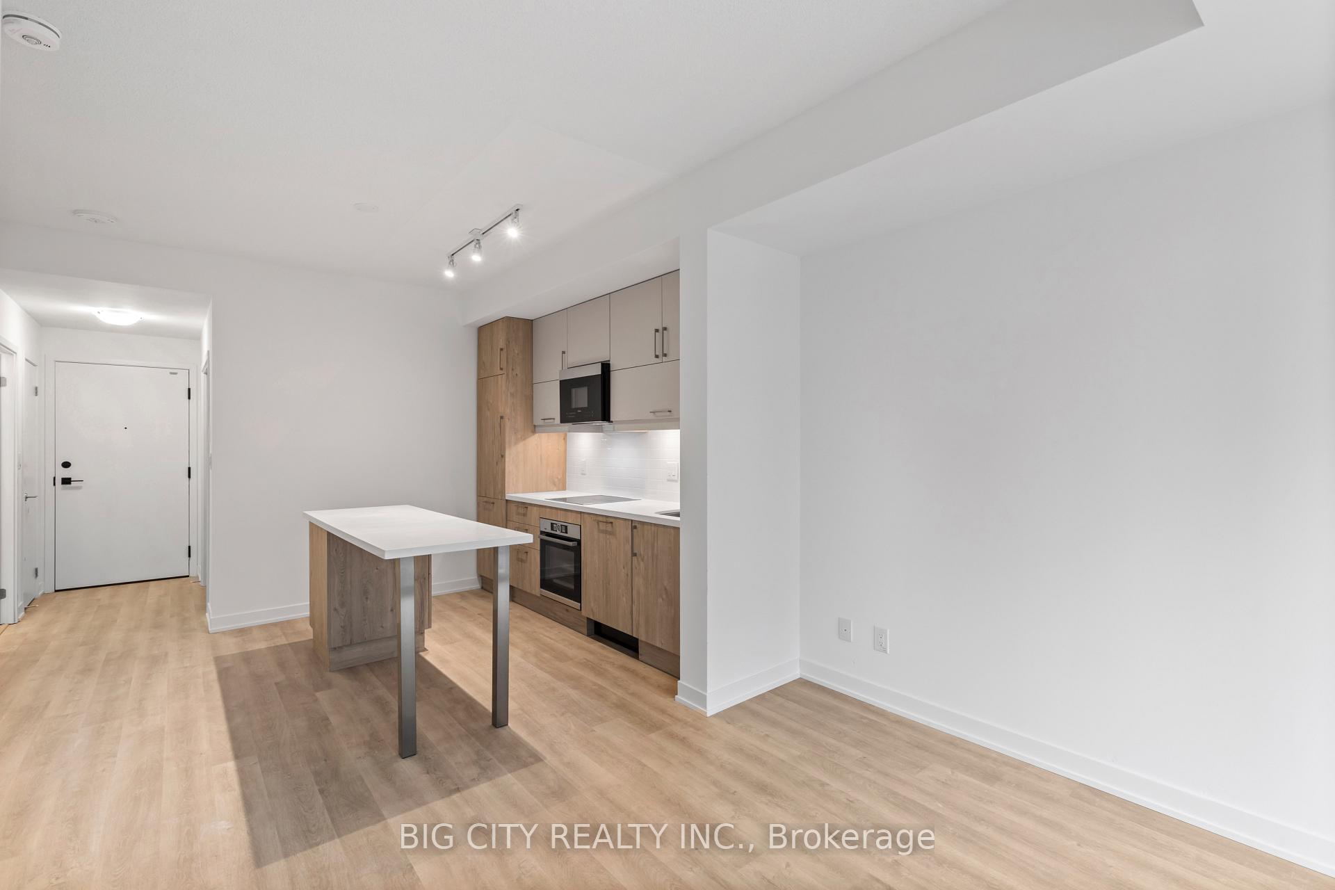 Photo 10 of Unit 623, 8119 Birchmount Road, Markham, Unionville — HOMEH