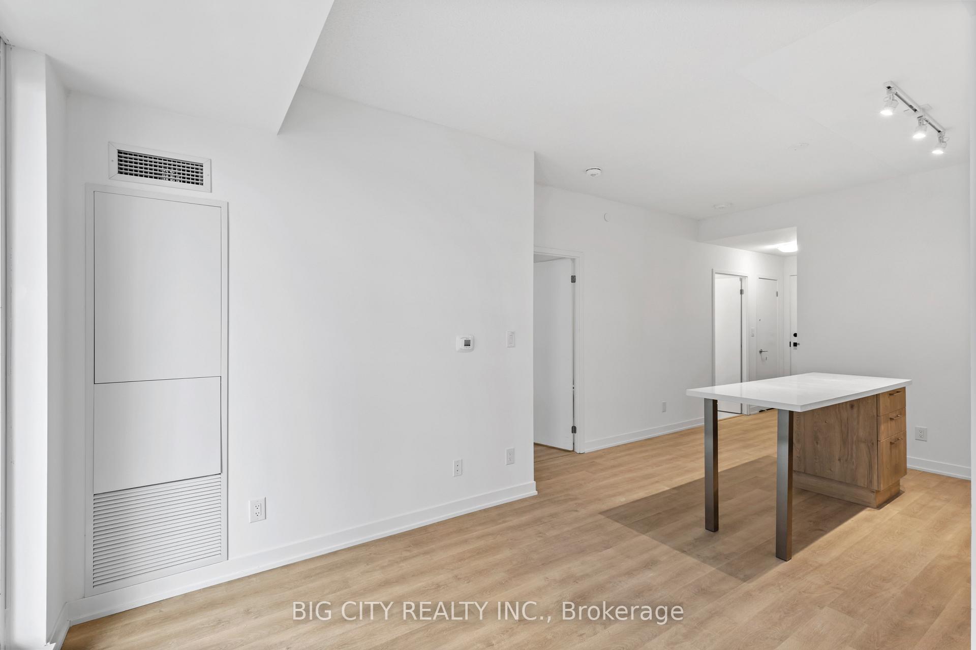 Photo 11 of Unit 623, 8119 Birchmount Road, Markham, Unionville — HOMEH