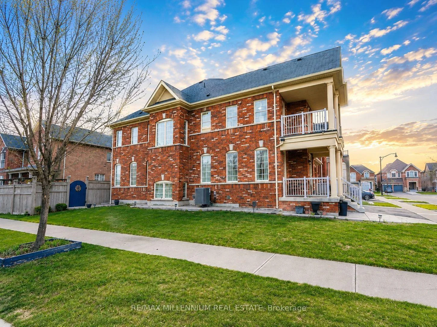 Front of 8 Zelda Road