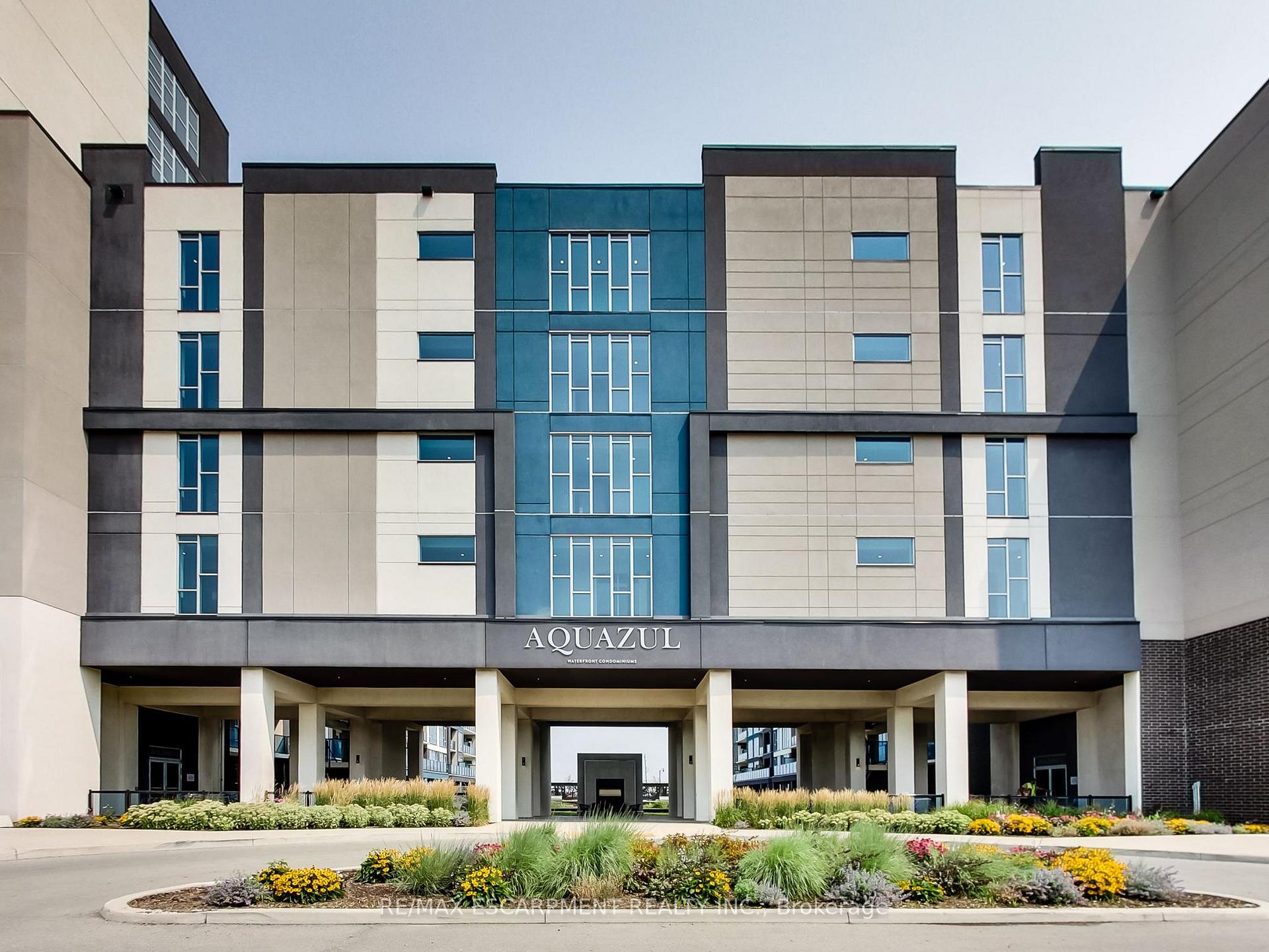 Front of Unit 318, 16 Concord Place