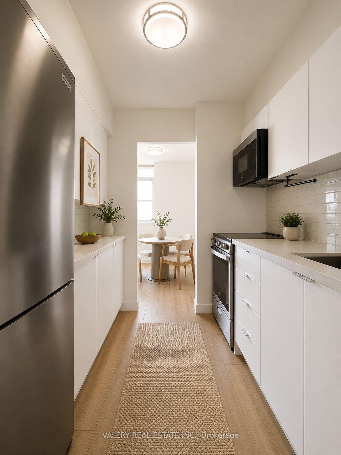 Photo 3 of Unit 407, 70 Park Street E, Mississauga, Port Credit — HOMEH