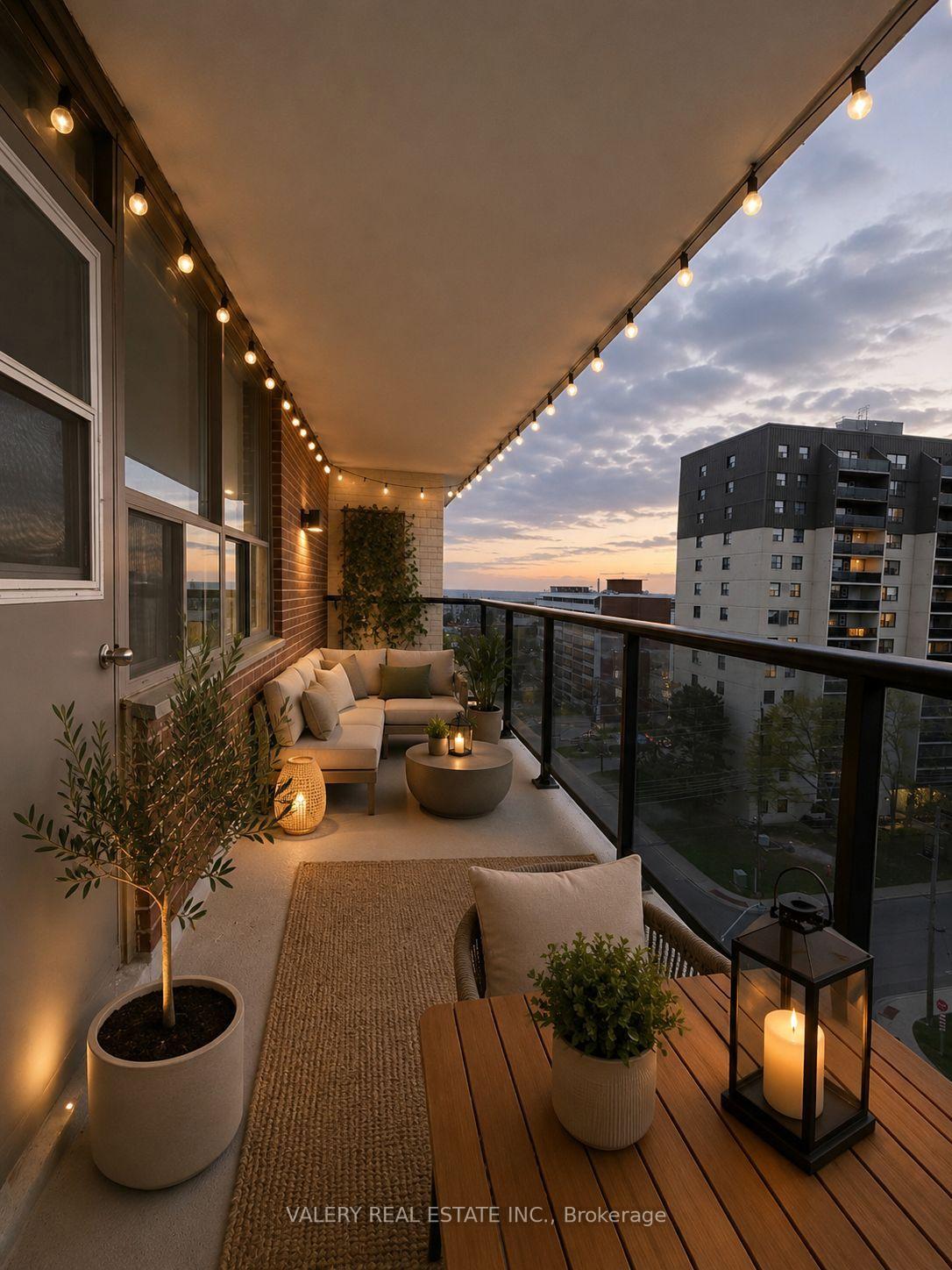 Photo 6 of Unit 407, 70 Park Street E, Mississauga, Port Credit — HOMEH