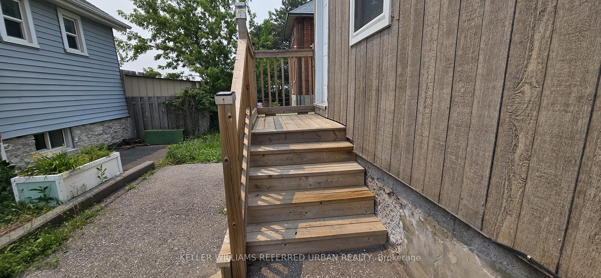 Photo 23 of 399 King Street W, Oshawa, Vanier — HOMEH