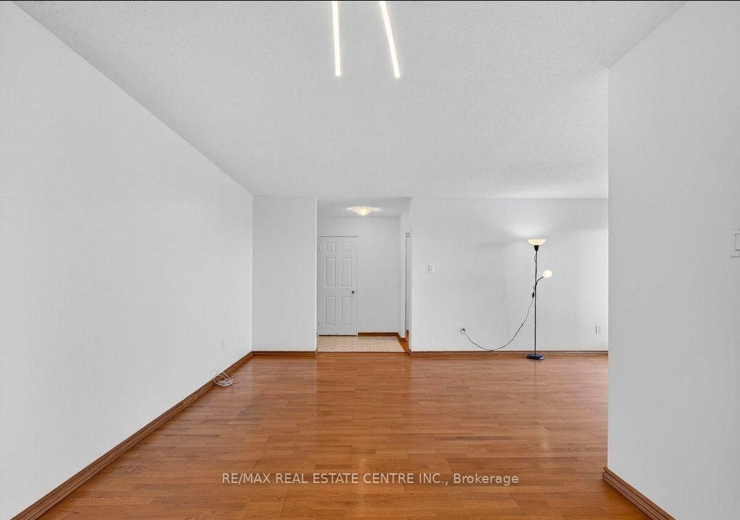 Photo 6 of Unit 1201, 100 County Court Boulevard, Brampton, Fletcher's Creek South — HOMEH