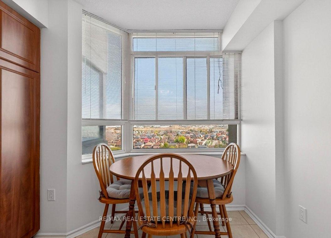 Photo 10 of Unit 1201, 100 County Court Boulevard, Brampton, Fletcher's Creek South — HOMEH
