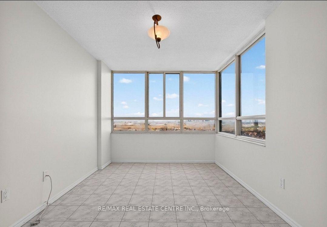 Photo 12 of Unit 1201, 100 County Court Boulevard, Brampton, Fletcher's Creek South — HOMEH