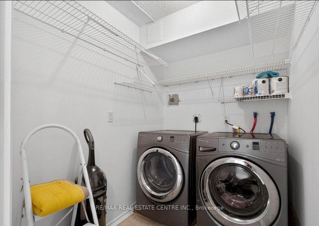 Photo 17 of Unit 1201, 100 County Court Boulevard, Brampton, Fletcher's Creek South — HOMEH