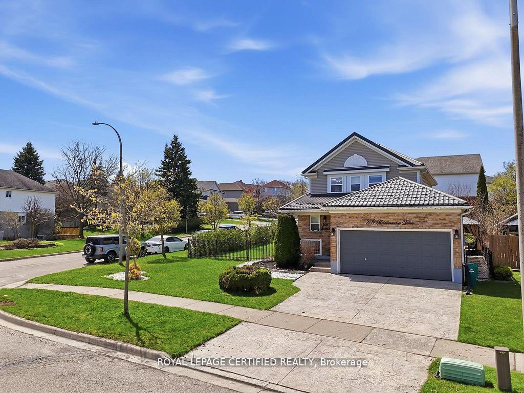 Photo 1 of 209 Briarmeadow Drive, Kitchener, Idlewood — HOMEH