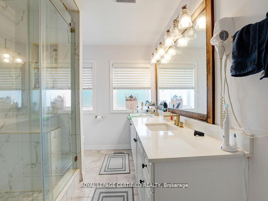 Photo 23 of 209 Briarmeadow Drive, Kitchener, Idlewood — HOMEH