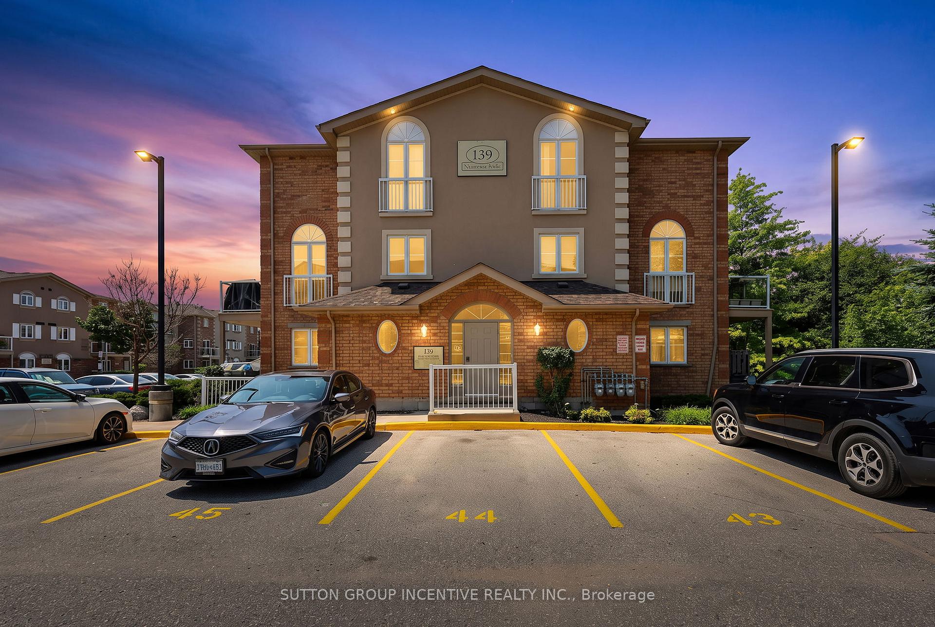 Photo 1 of Unit 7, 139 Sydenham Wells, Barrie, Georgian Drive — HOMEH