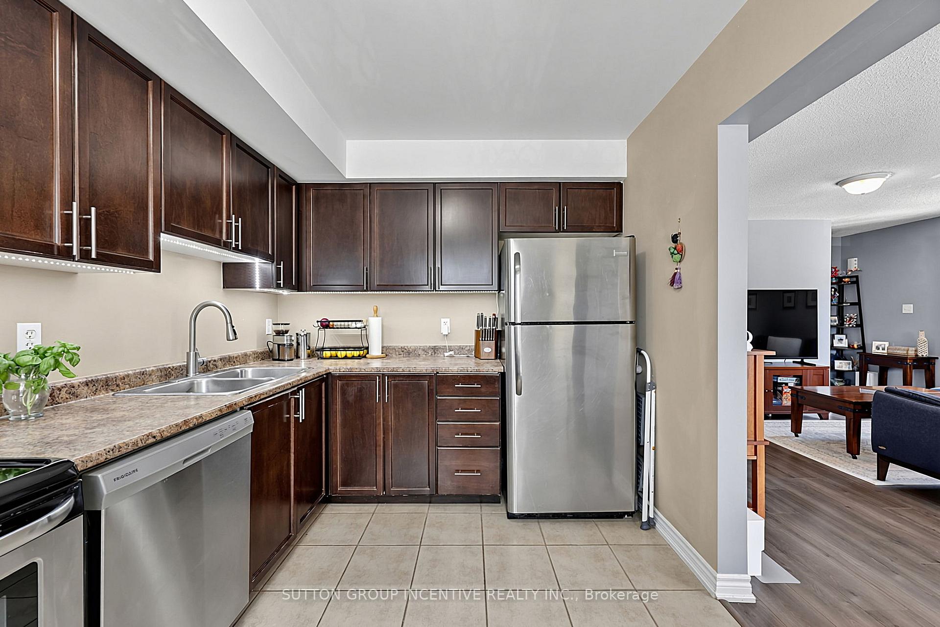 Photo 14 of Unit 7, 139 Sydenham Wells, Barrie, Georgian Drive — HOMEH
