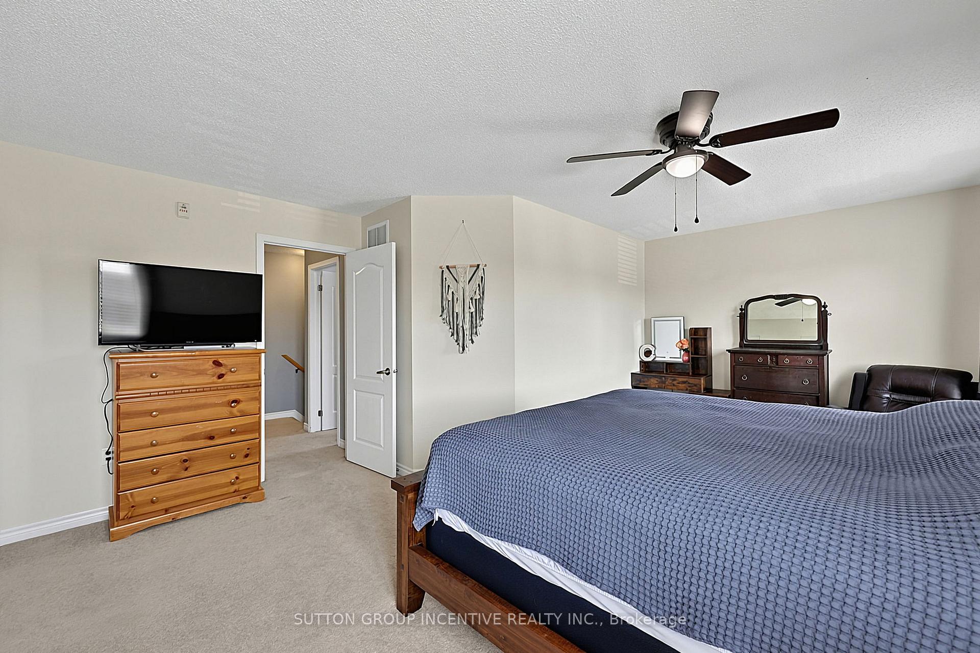 Photo 24 of Unit 7, 139 Sydenham Wells, Barrie, Georgian Drive — HOMEH