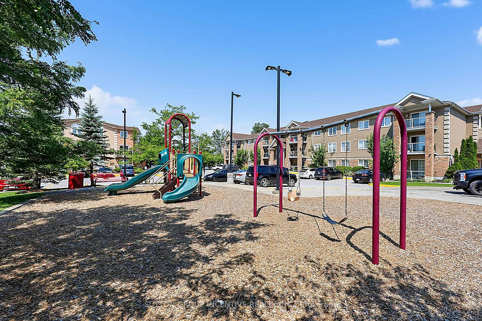 Photo 30 of Unit 7, 139 Sydenham Wells, Barrie, Georgian Drive — HOMEH
