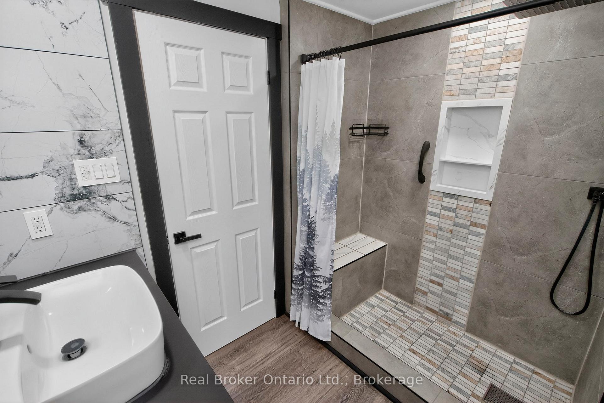 Photo 14 of 44 Byrnes Crescent, Penetanguishene — HOMEH