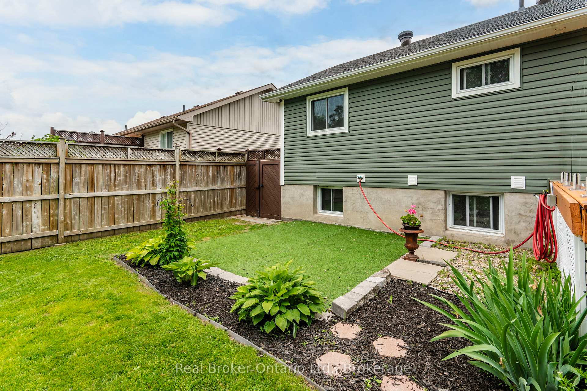 Photo 28 of 44 Byrnes Crescent, Penetanguishene — HOMEH