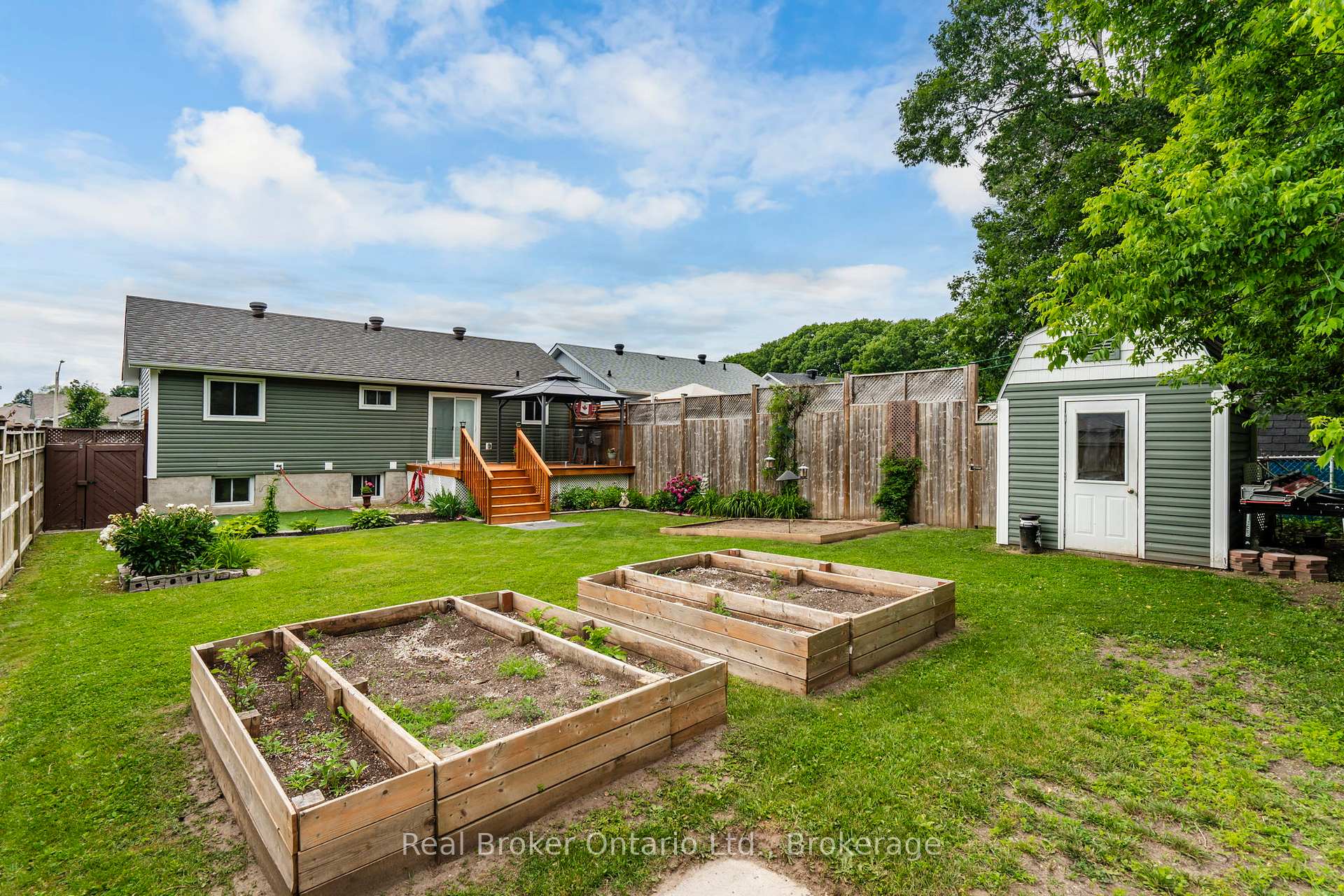 Photo 32 of 44 Byrnes Crescent, Penetanguishene — HOMEH