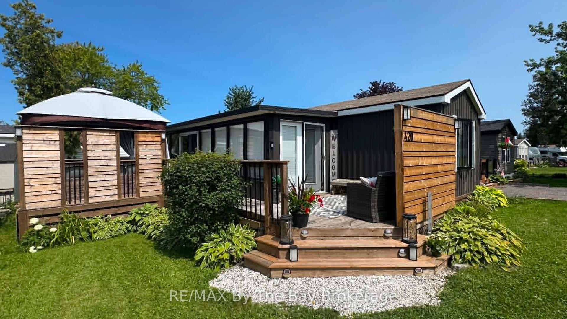 Photo 2 of Unit 420, 225 Platten Boulevard, Scugog, Rural Scugog — HOMEH