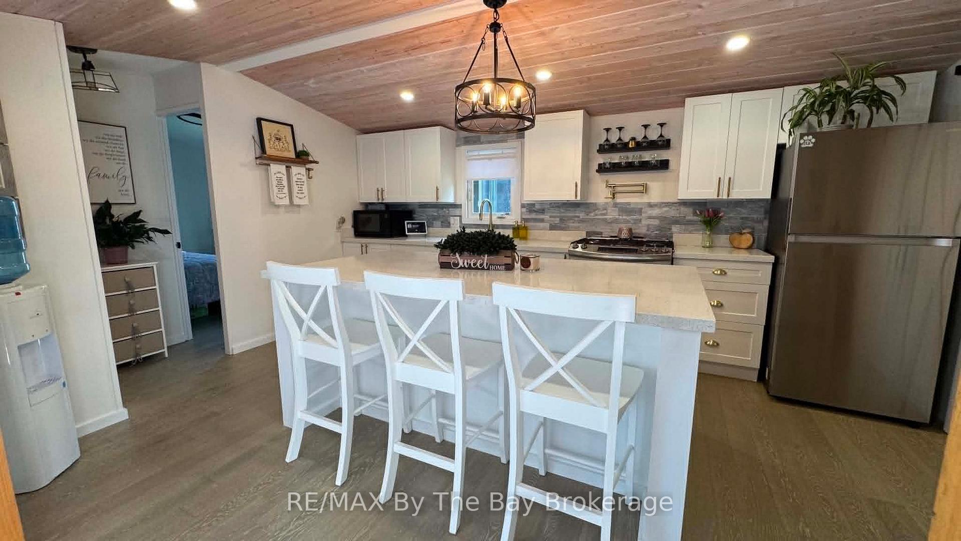 Photo 11 of Unit 420, 225 Platten Boulevard, Scugog, Rural Scugog — HOMEH