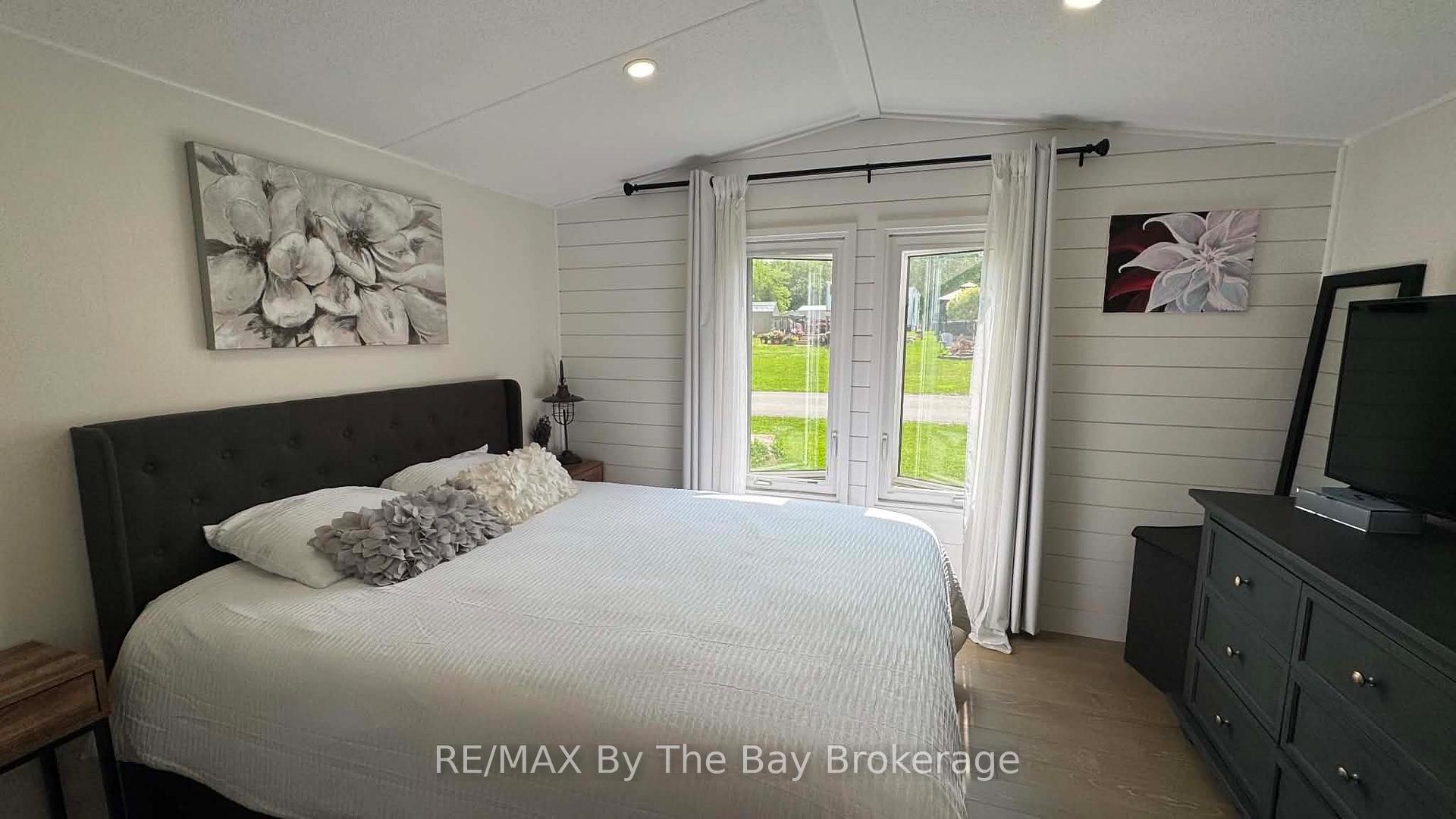 Photo 15 of Unit 420, 225 Platten Boulevard, Scugog, Rural Scugog — HOMEH
